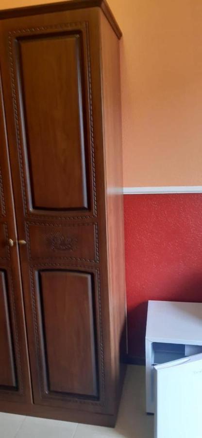 Park-Hotel Abkhazia Tsandrypsj Rom bilde