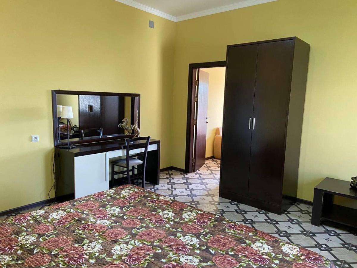 Park-Hotel Abkhazia Tsandrypsj Eksteriør bilde