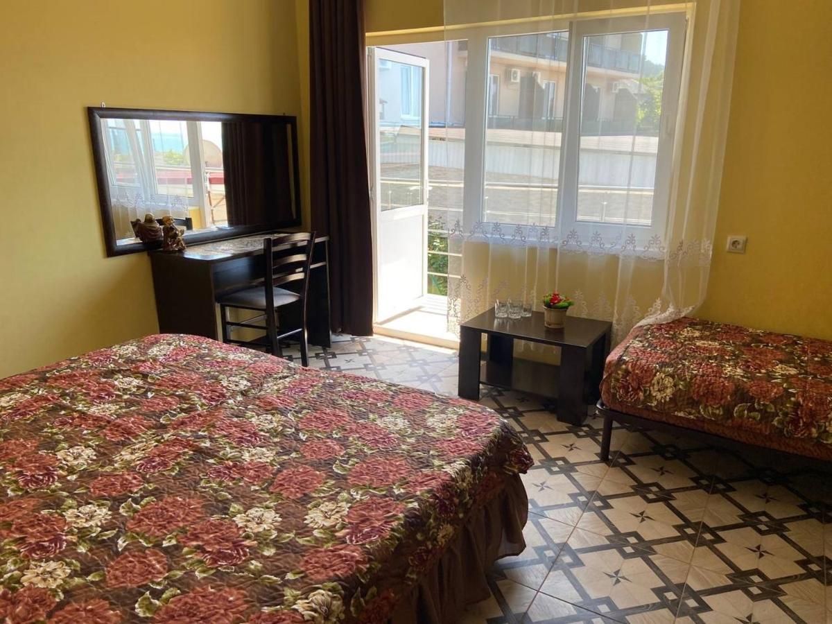 Park-Hotel Abkhazia Tsandrypsj Eksteriør bilde